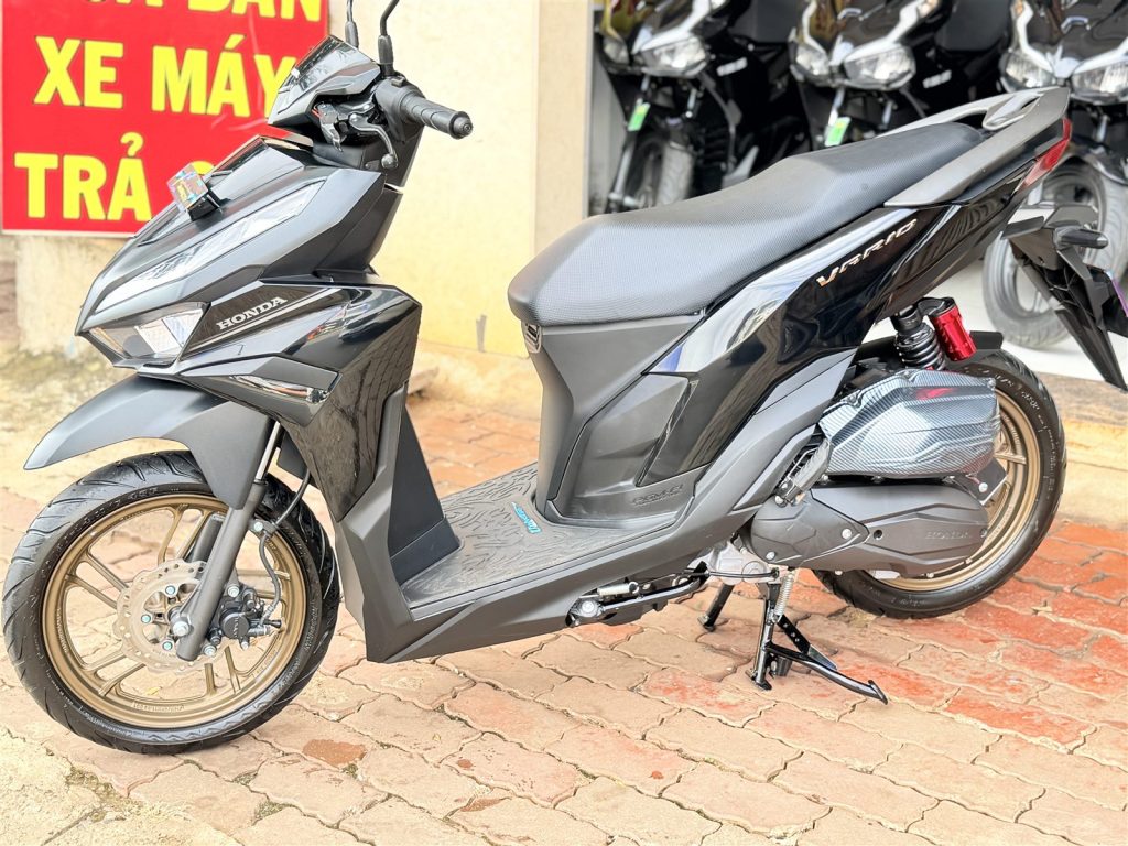 Vario 125 2025 lướt toàn thân bên hông tại Xe Tuấn Đạt