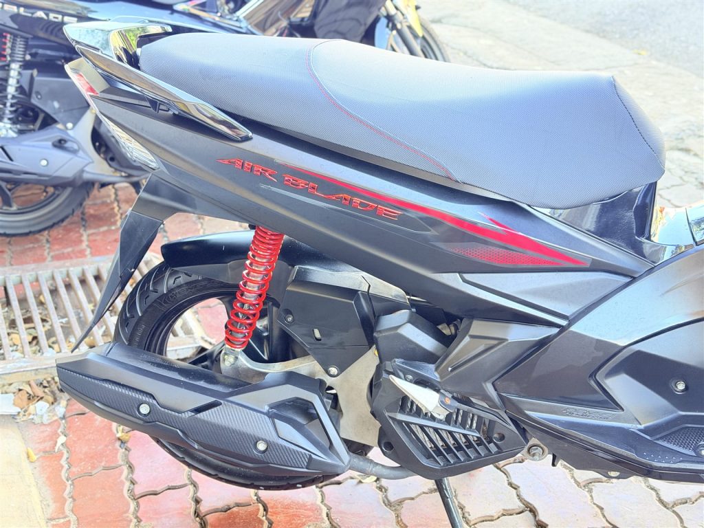 AB 125 2019 cũ đen nhám sọc đỏ tại Xe Tuấn Đạt Buôn Ma Thuột - ảnh 8