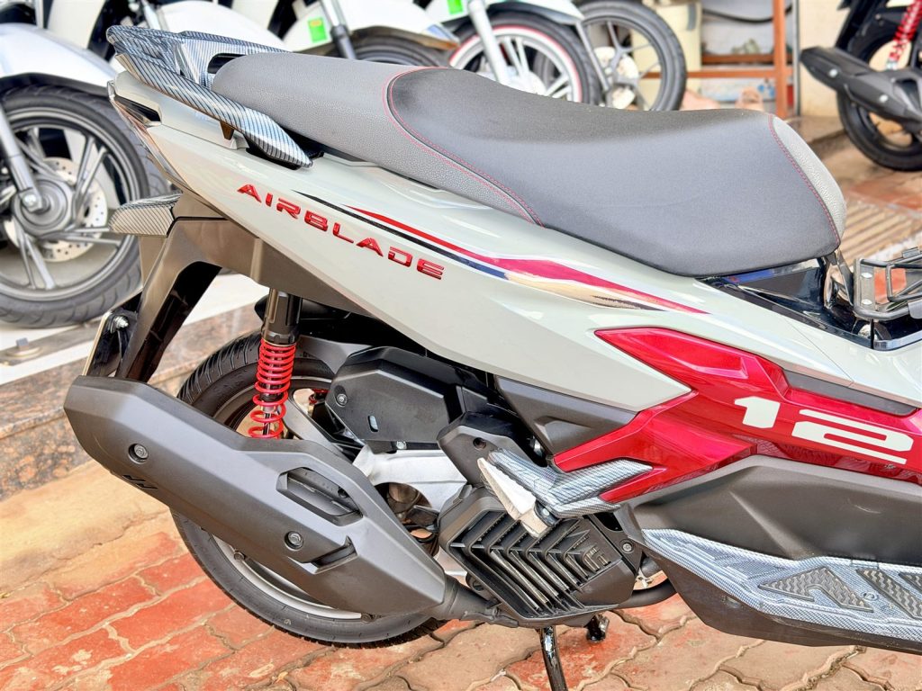 AB 2025 cũ 125cc xám xi măng tại Xe Tuấn Đạt Buôn Ma Thuột - ảnh 10
