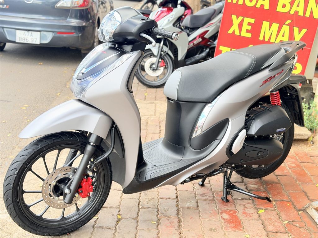 SH Mode 2022 trả góp màu xám lông chuột nhìn ngang bên trái