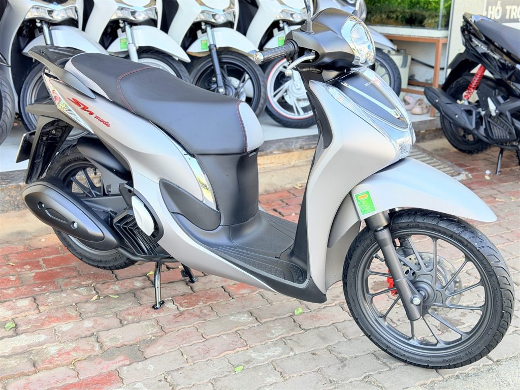Honda SH Mode 2025 xám lông chuột mới đi 4.000km tại Xe Tuấn Đạt