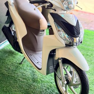 Vision 2020 cũ màu trắng tổng hợp hình ảnh thực tế