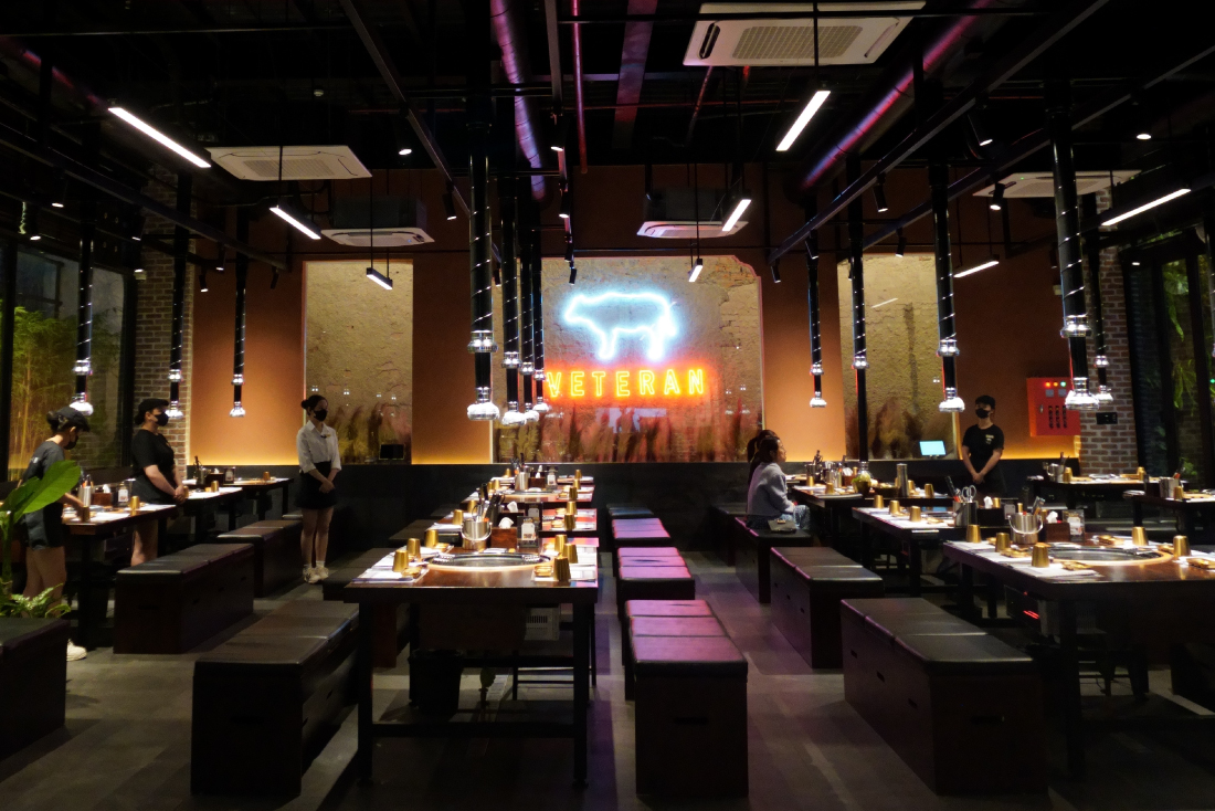 Veteran Restaurant interior